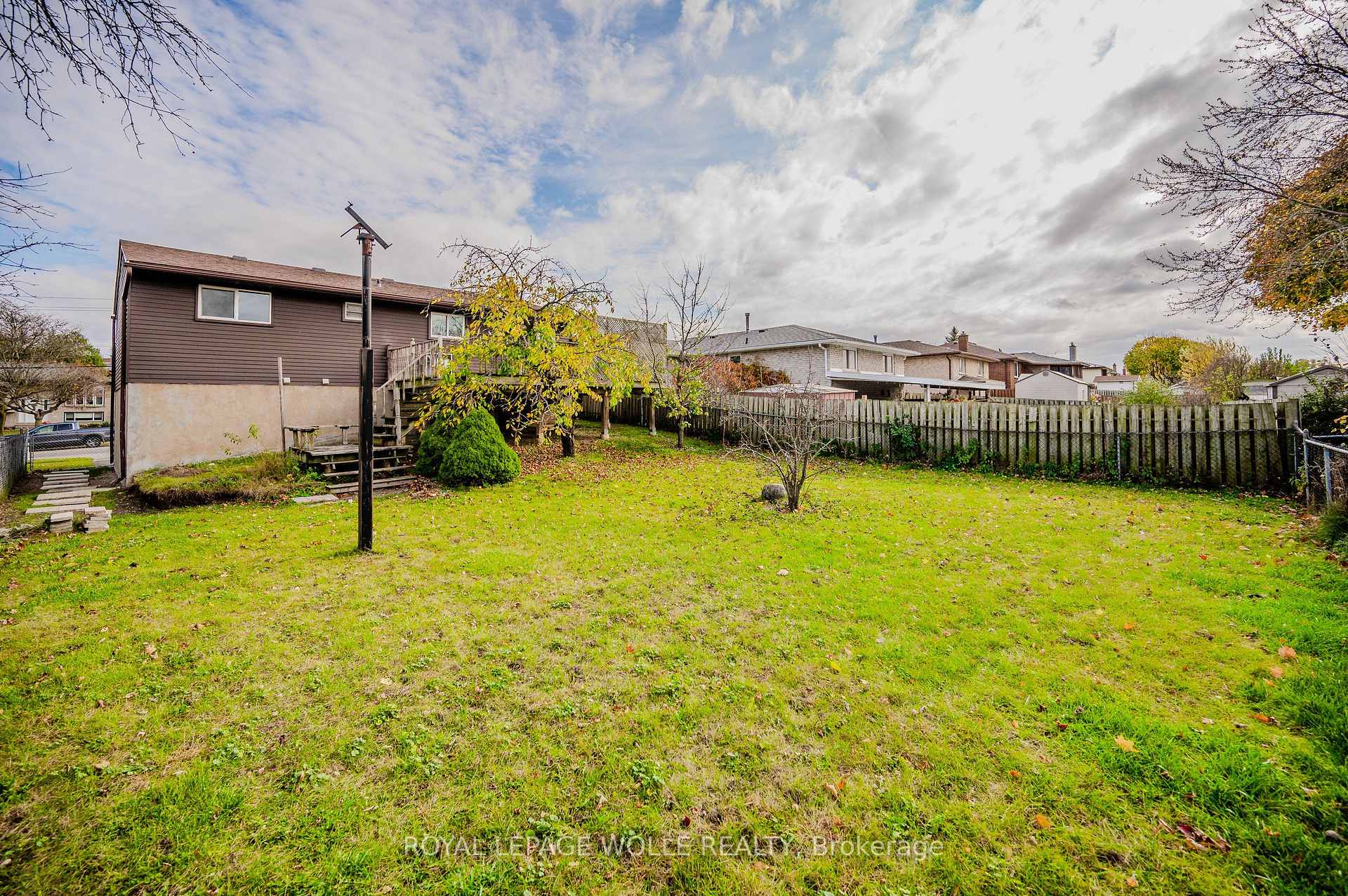 Photo 38 of 894 Strasburg Road, Kitchener — HOMEH
