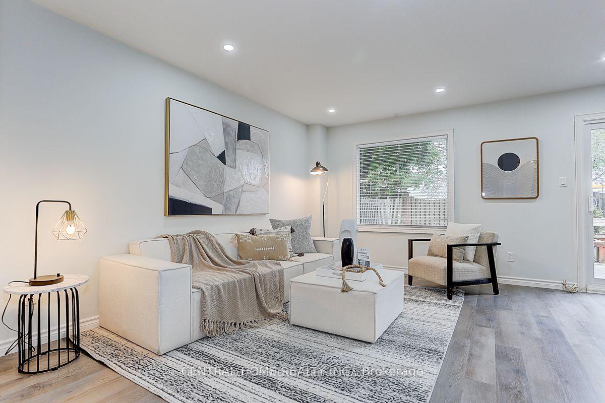 Photo 3 of Unit Main, 12 Woolen Mill Road, Markham, Raymerville — HOMEH