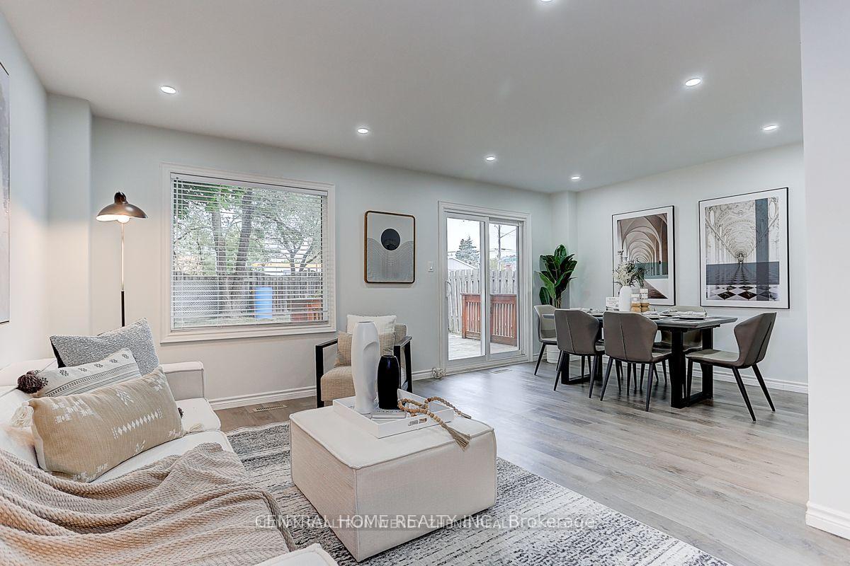 Photo 5 of Unit Main, 12 Woolen Mill Road, Markham, Raymerville — HOMEH