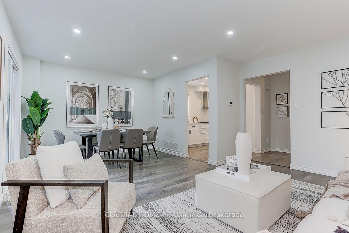 Photo 8 of Unit Main, 12 Woolen Mill Road, Markham, Raymerville — HOMEH