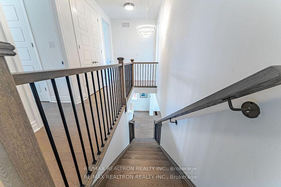 Photo 21 of 63 Greenridge Crescent, Markham, Victoria Square — HOMEH