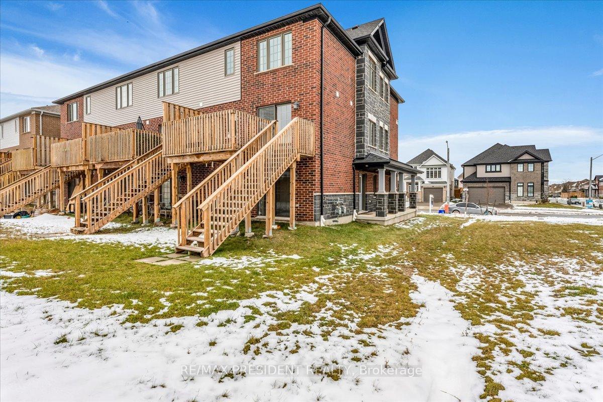 Photo 4 of 140 Ian Ormston Drive, Kitchener — HOMEH