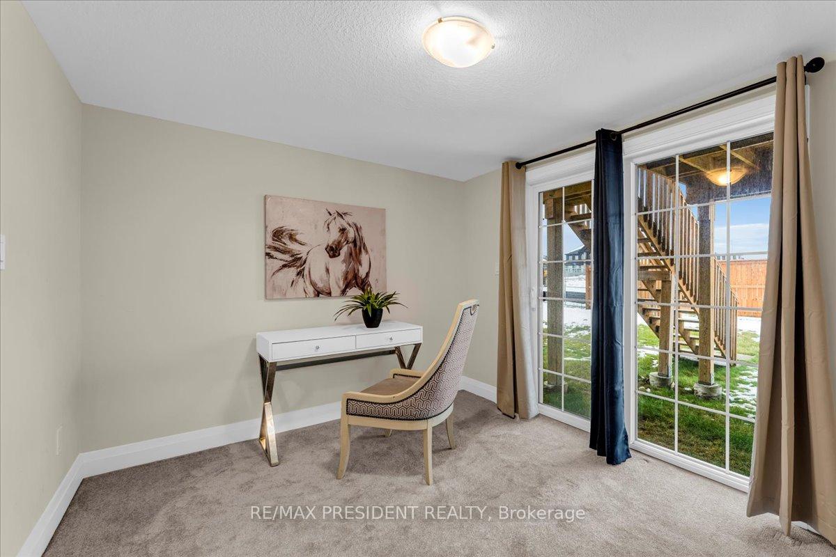 Photo 7 of 140 Ian Ormston Drive, Kitchener — HOMEH