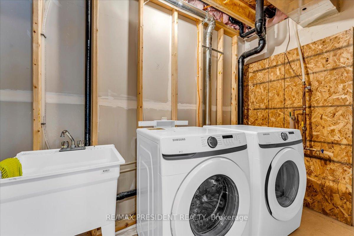 Photo 9 of 140 Ian Ormston Drive, Kitchener — HOMEH
