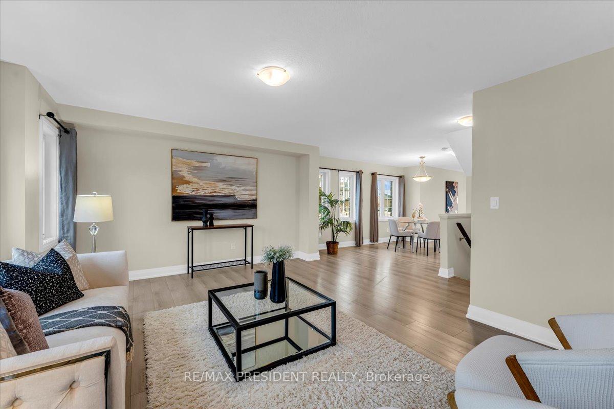 Photo 12 of 140 Ian Ormston Drive, Kitchener — HOMEH