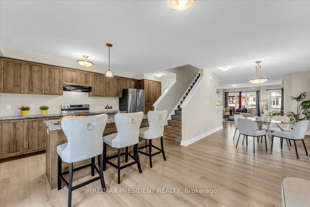 Photo 15 of 140 Ian Ormston Drive, Kitchener — HOMEH