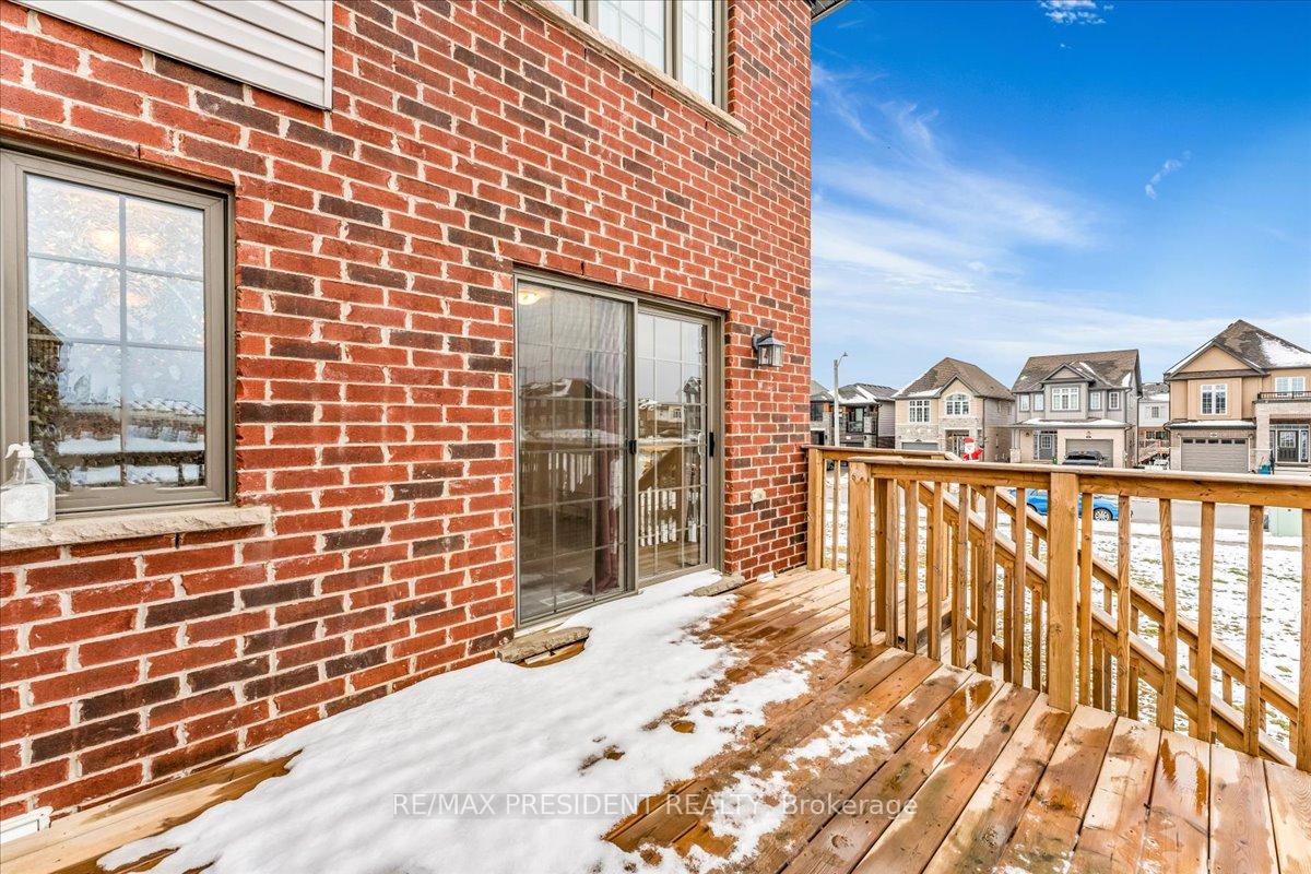 Photo 20 of 140 Ian Ormston Drive, Kitchener — HOMEH