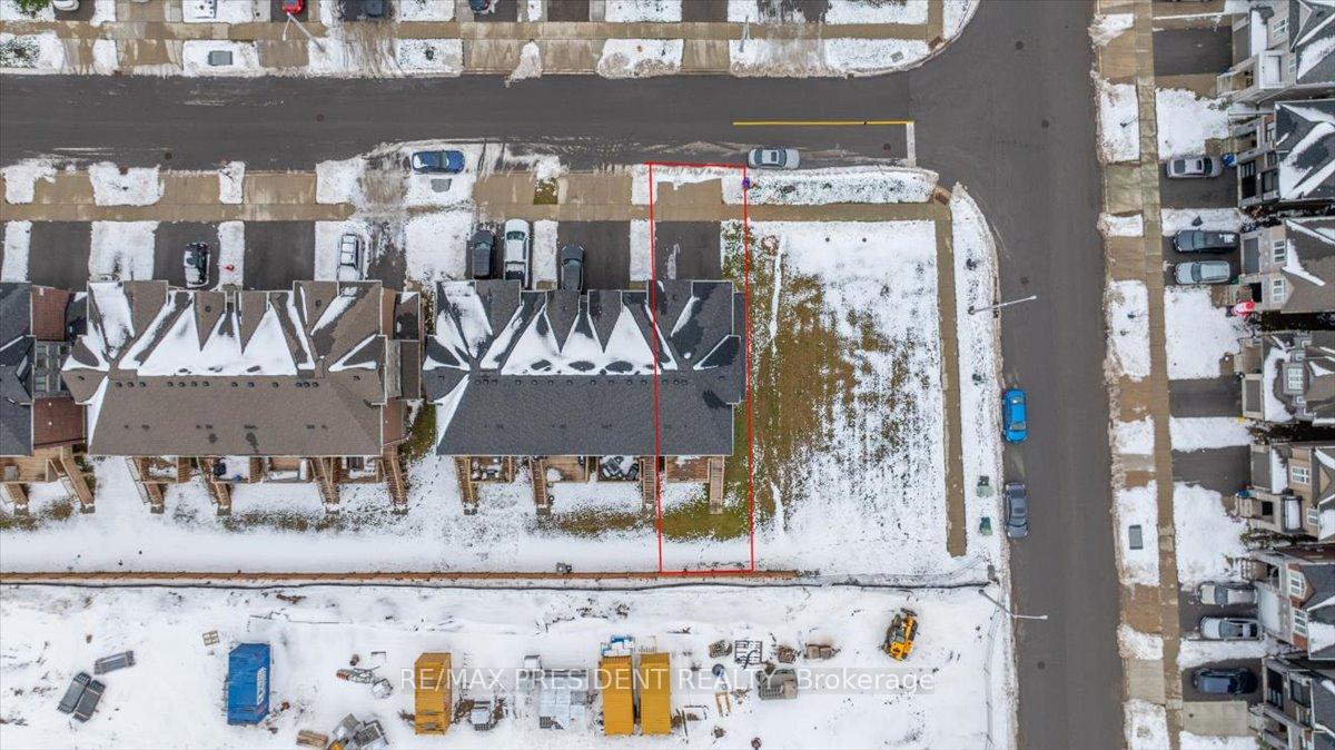Photo 40 of 140 Ian Ormston Drive, Kitchener — HOMEH