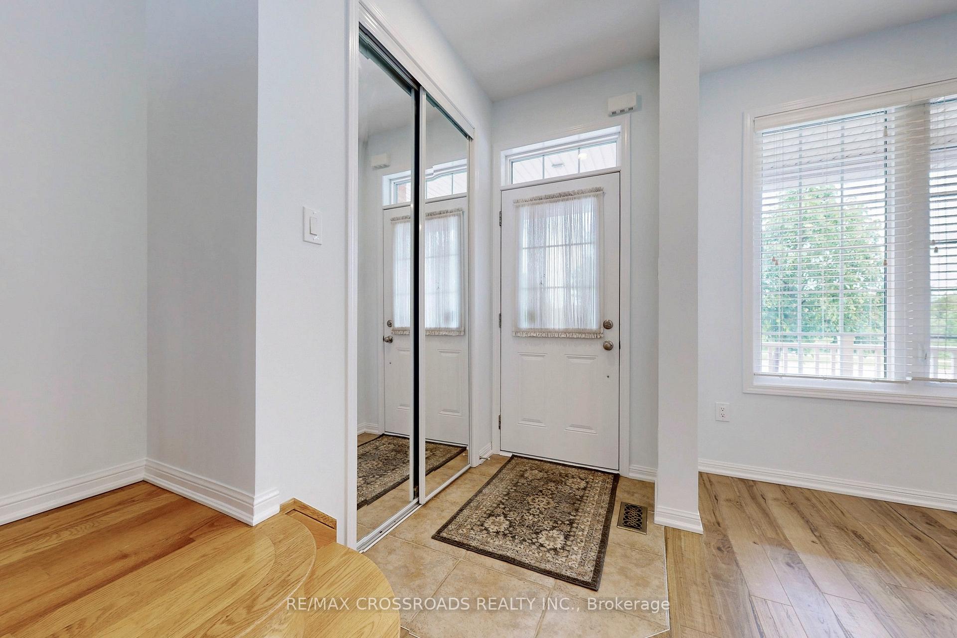 Photo 4 of 101 James Parrott Avenue, Markham, Wismer — HOMEH