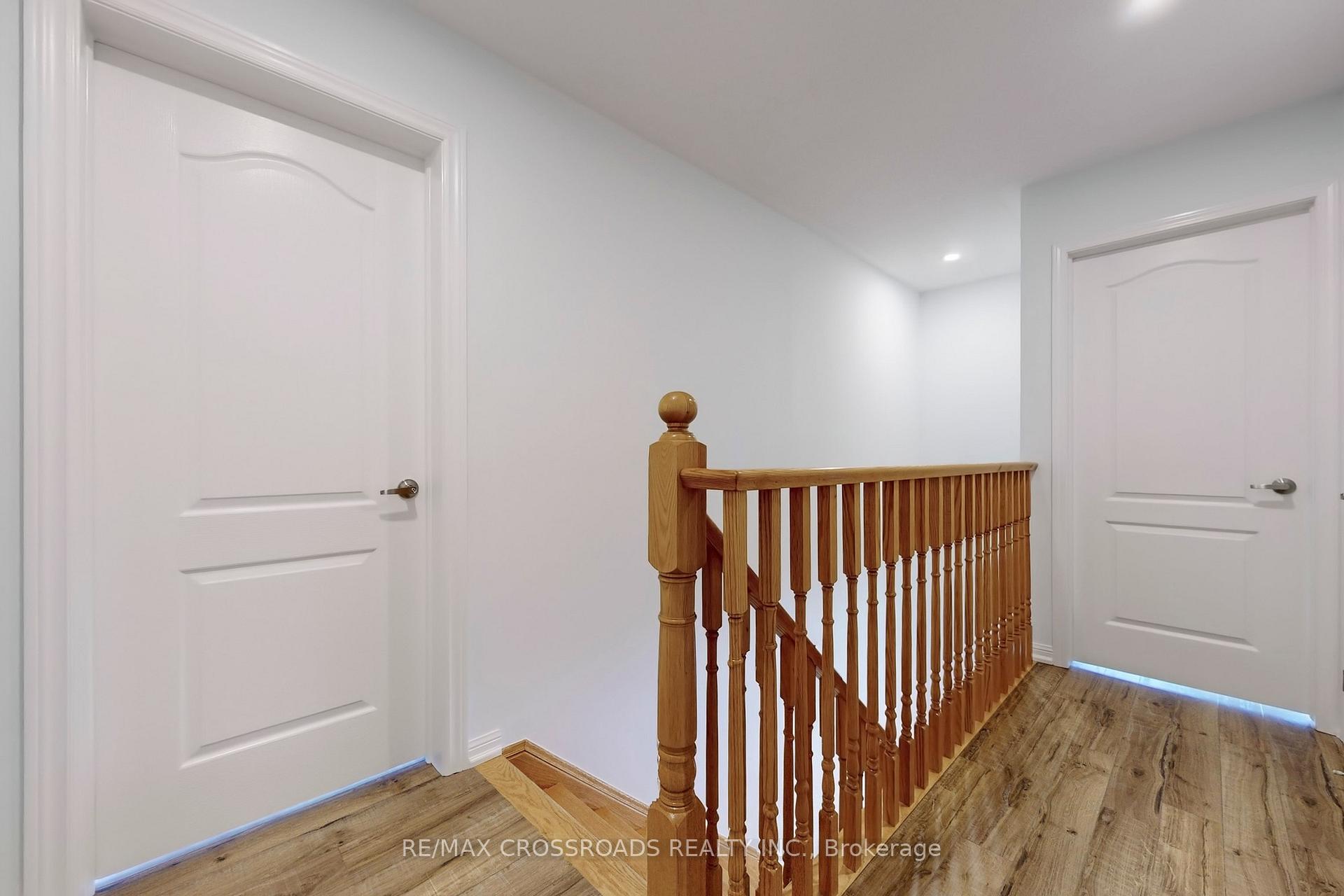 Photo 18 of 101 James Parrott Avenue, Markham, Wismer — HOMEH