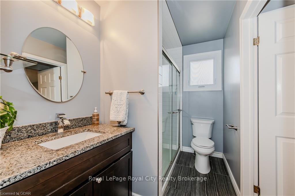 Photo 17 of 120 Oakhurst Crescent, Kitchener — HOMEH