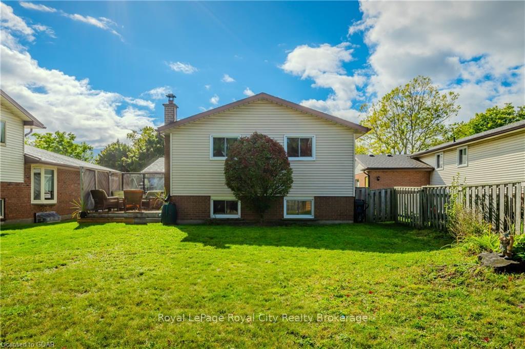 Photo 36 of 120 Oakhurst Crescent, Kitchener — HOMEH