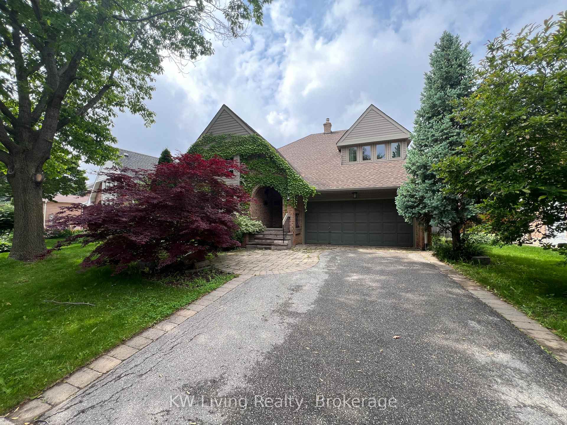 Photo 2 of 72 Longwater Chase, Markham, Unionville — HOMEH