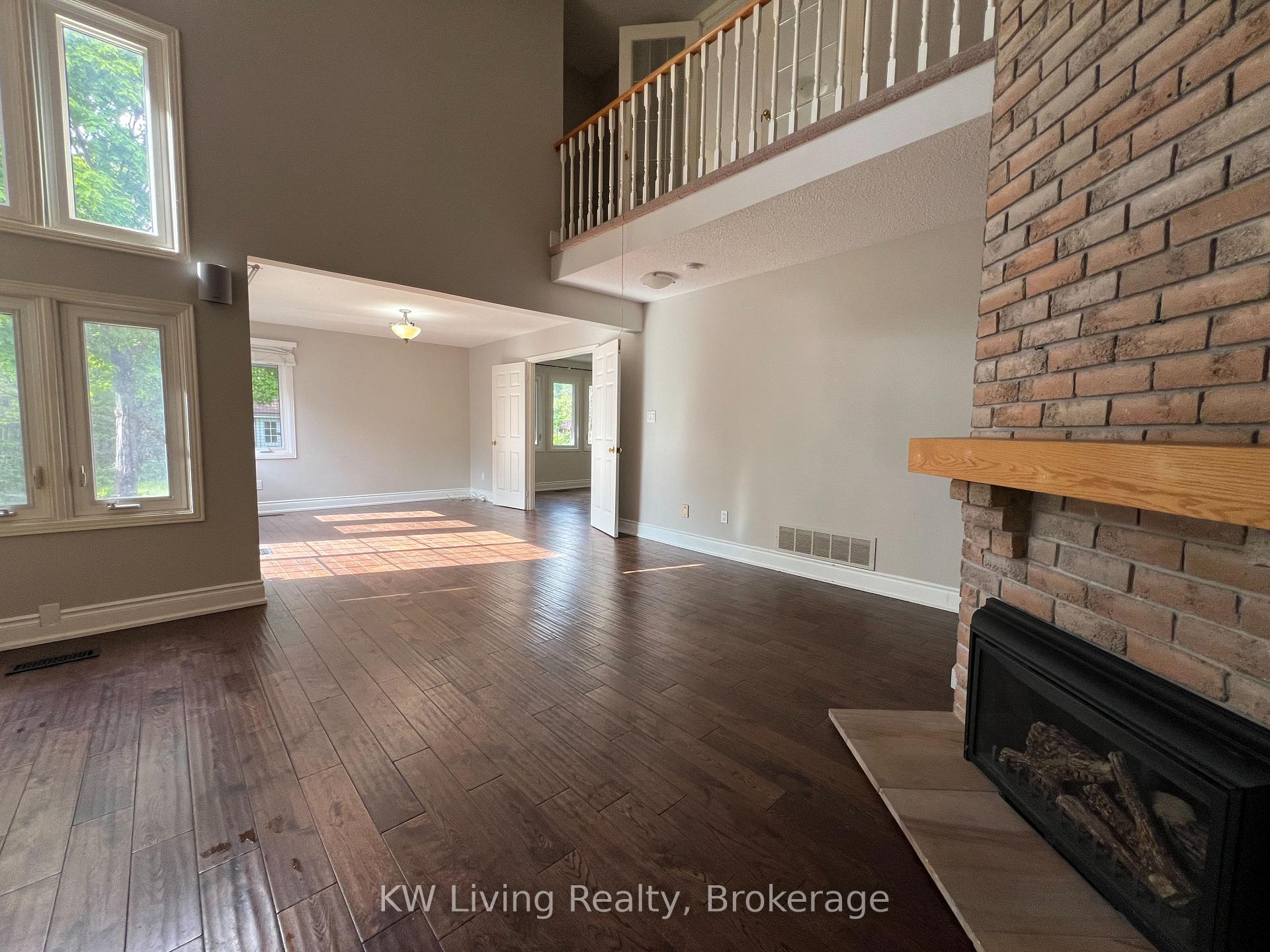 Photo 9 of 72 Longwater Chase, Markham, Unionville — HOMEH