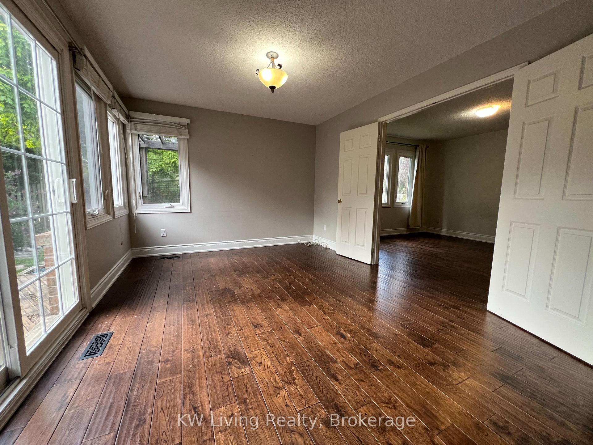 Photo 10 of 72 Longwater Chase, Markham, Unionville — HOMEH