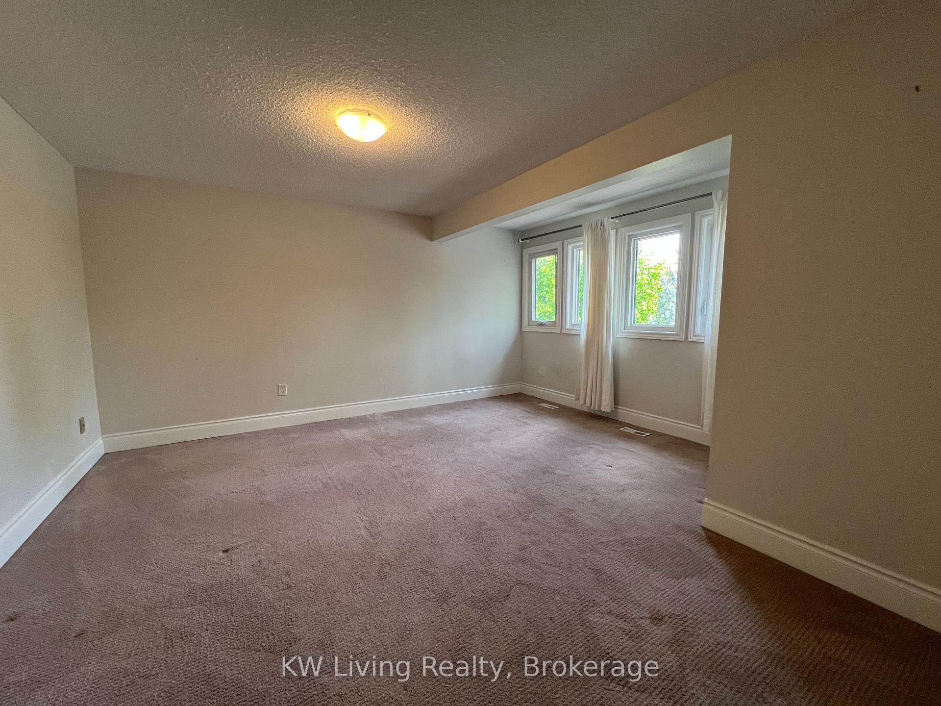 Photo 15 of 72 Longwater Chase, Markham, Unionville — HOMEH