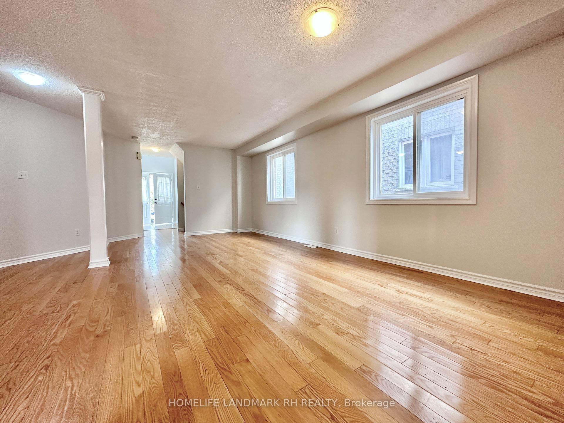 Photo 5 of 57 Castan Avenue, Markham, Village Green-South Unionville — HOMEH