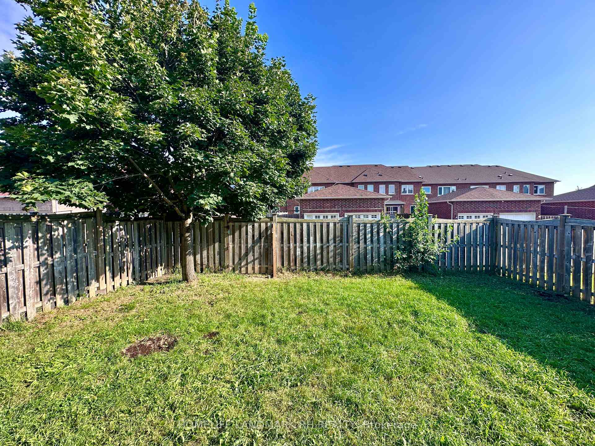 Photo 9 of 57 Castan Avenue, Markham, Village Green-South Unionville — HOMEH
