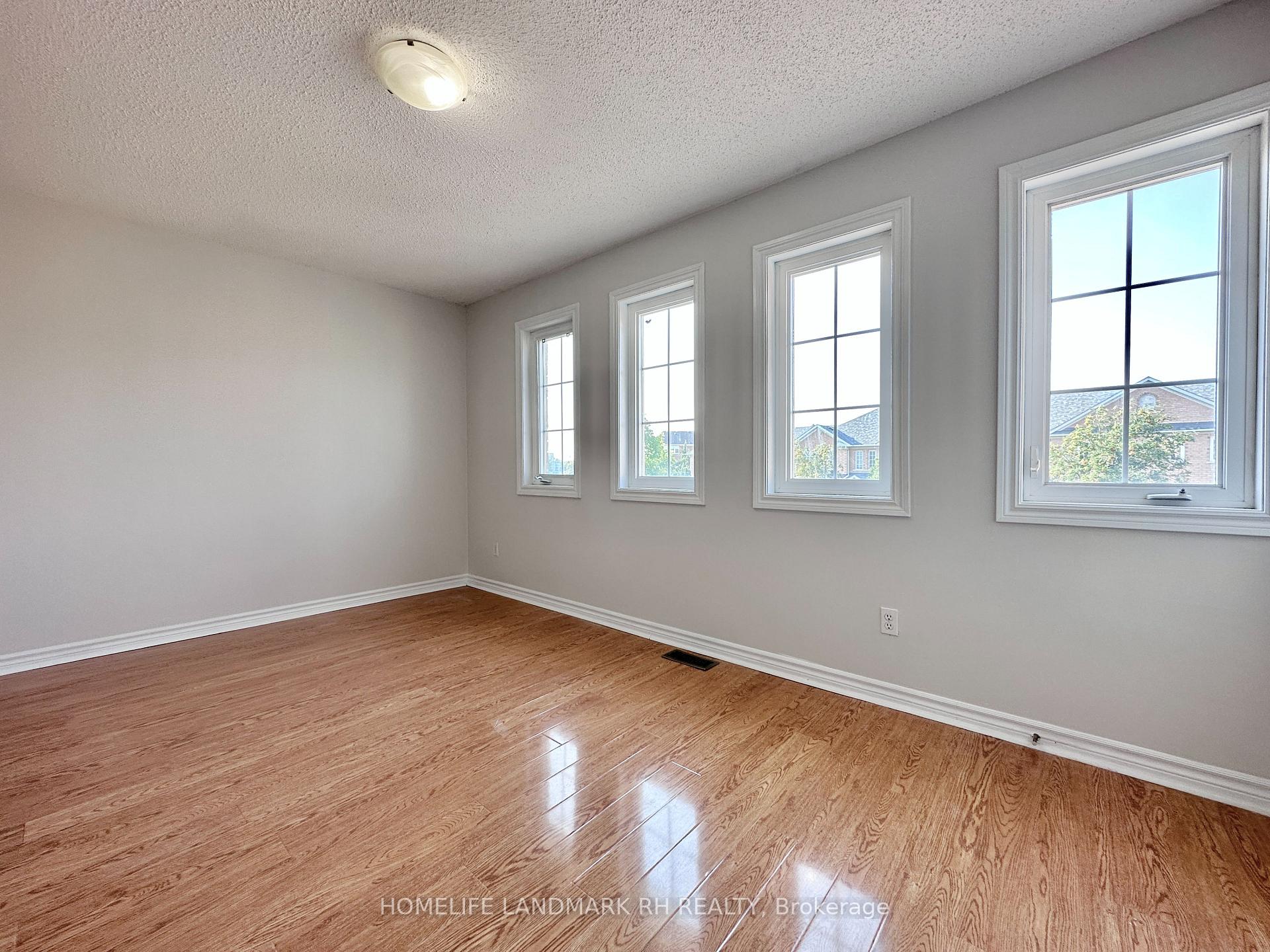 Photo 19 of 57 Castan Avenue, Markham, Village Green-South Unionville — HOMEH