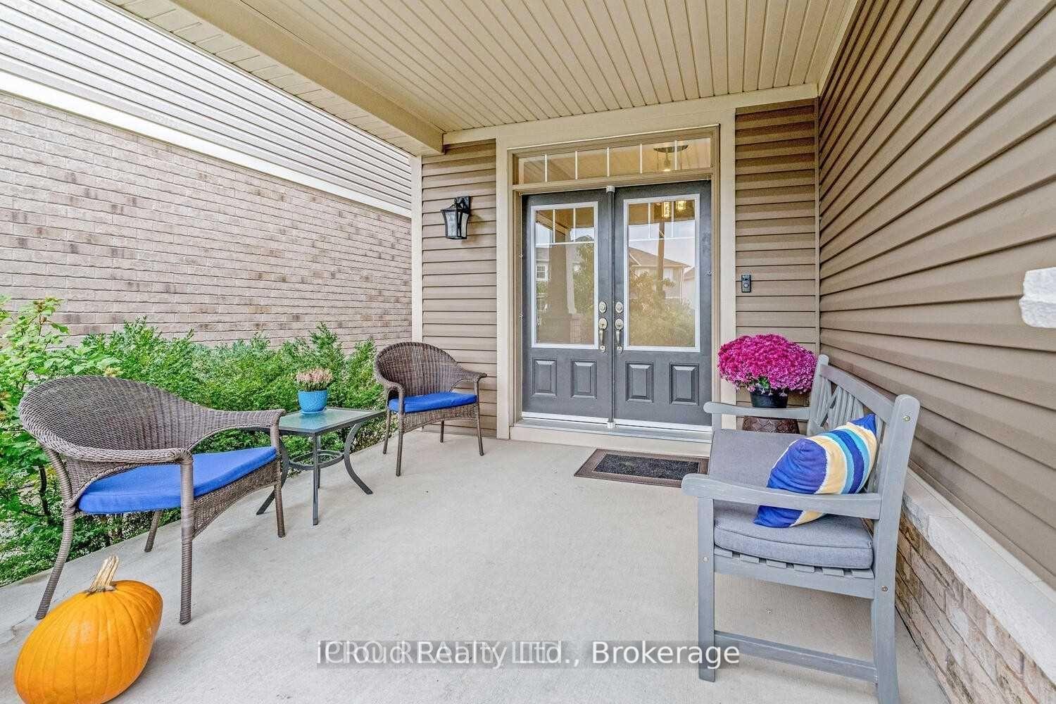 Photo 2 of 883 Pickersgill Crescent, Milton, Harrison — HOMEH