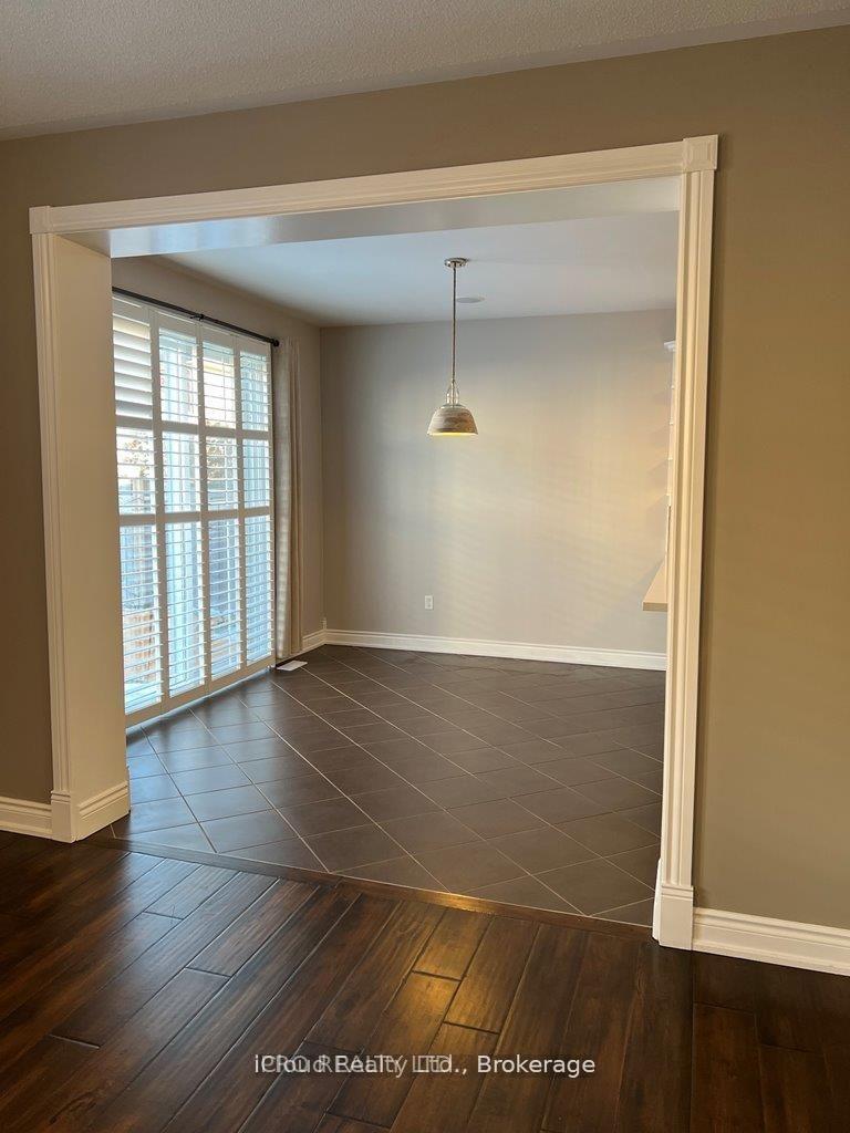 Photo 8 of 883 Pickersgill Crescent, Milton, Harrison — HOMEH