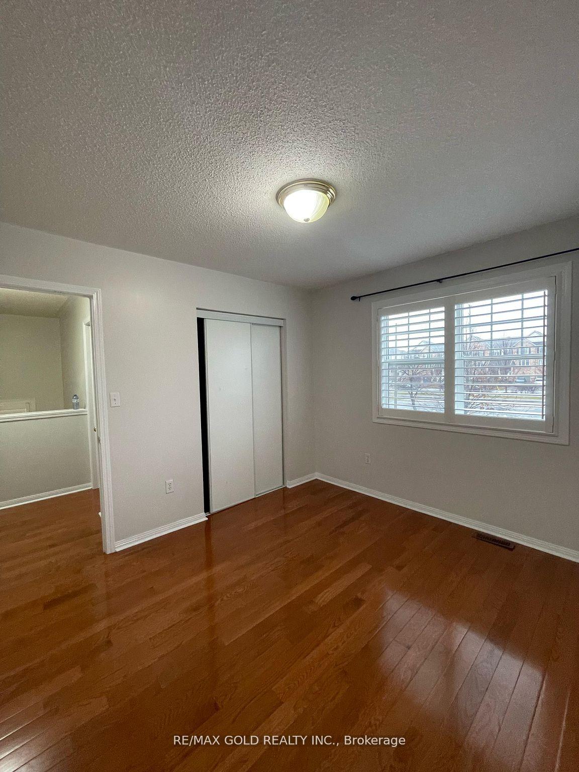 Photo 14 of 653 Hamilton Crescent, Milton, Beaty — HOMEH