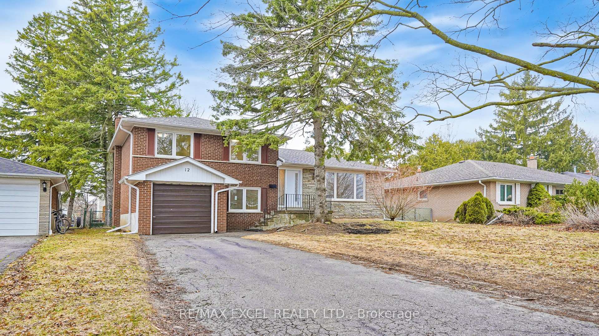 Front of 12 Lakevista Avenue