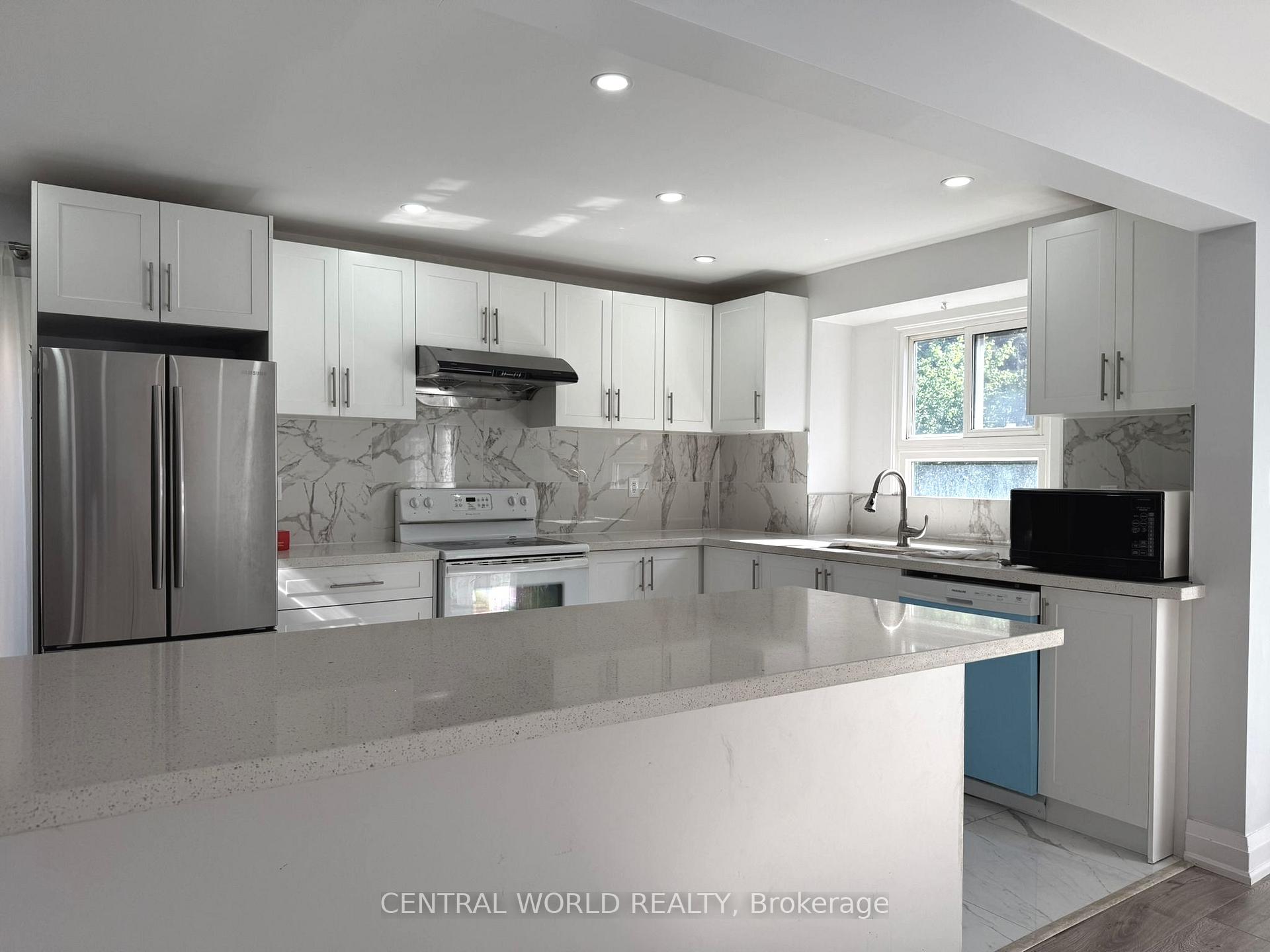 Photo 1 of 141 Upton Crescent, Markham, Milliken Mills West — HOMEH
