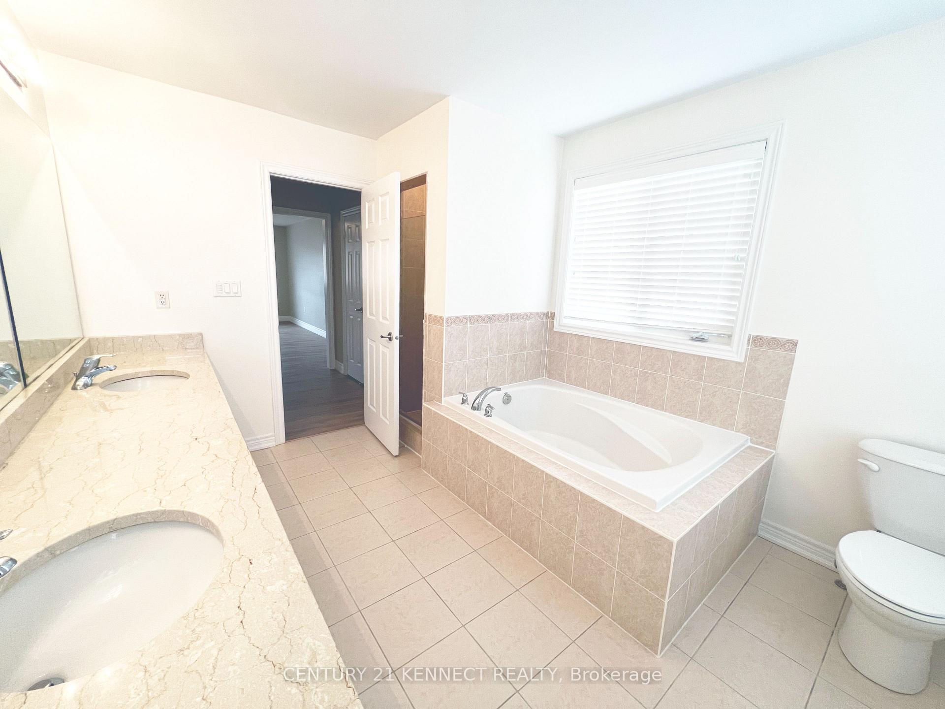 Photo 26 of 69 Reflection Road, Markham, Cathedraltown — HOMEH