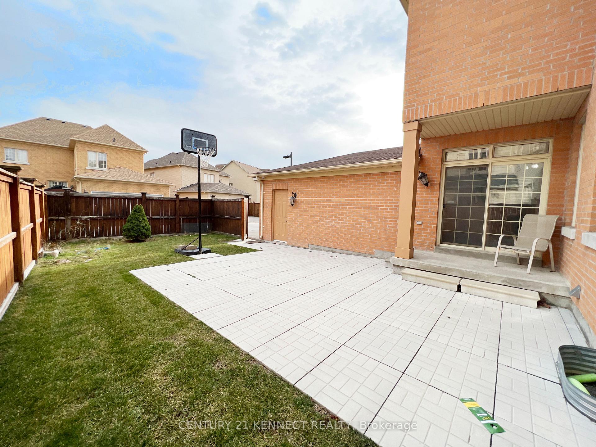 Photo 33 of 69 Reflection Road, Markham, Cathedraltown — HOMEH