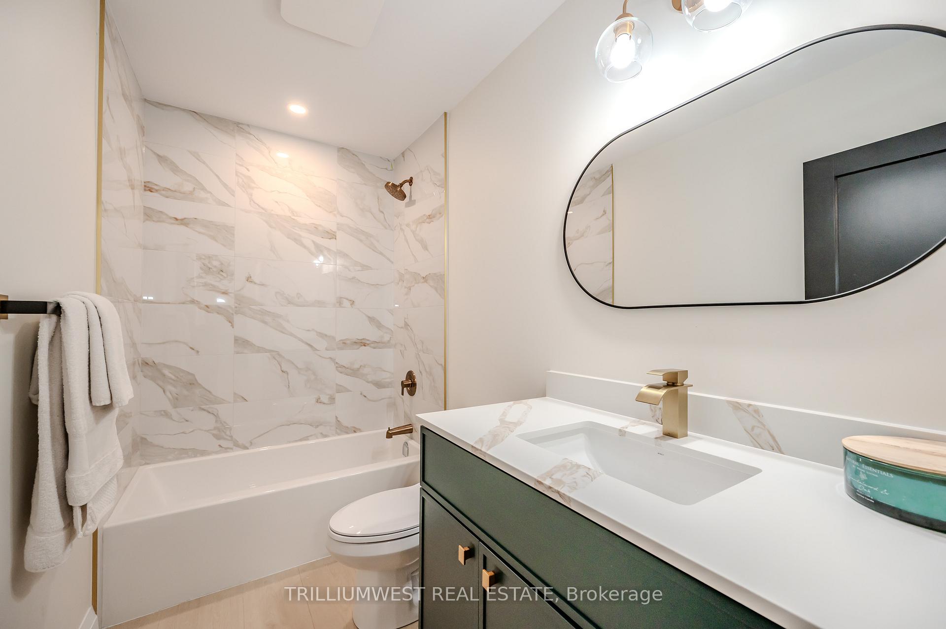 Photo 5 of 72 Valewood Place, Kitchener — HOMEH