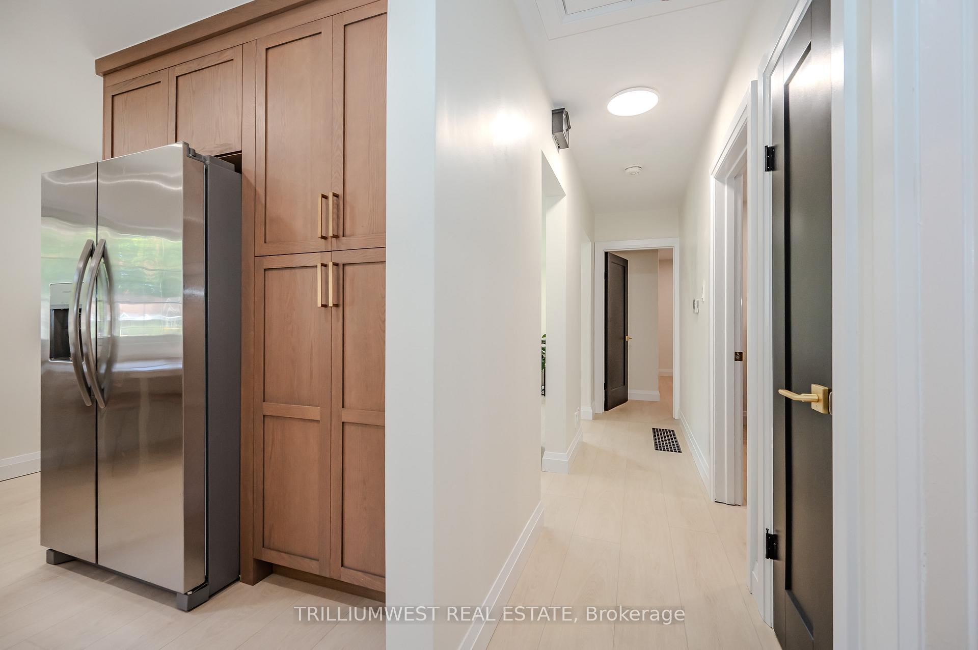 Photo 8 of 72 Valewood Place, Kitchener — HOMEH