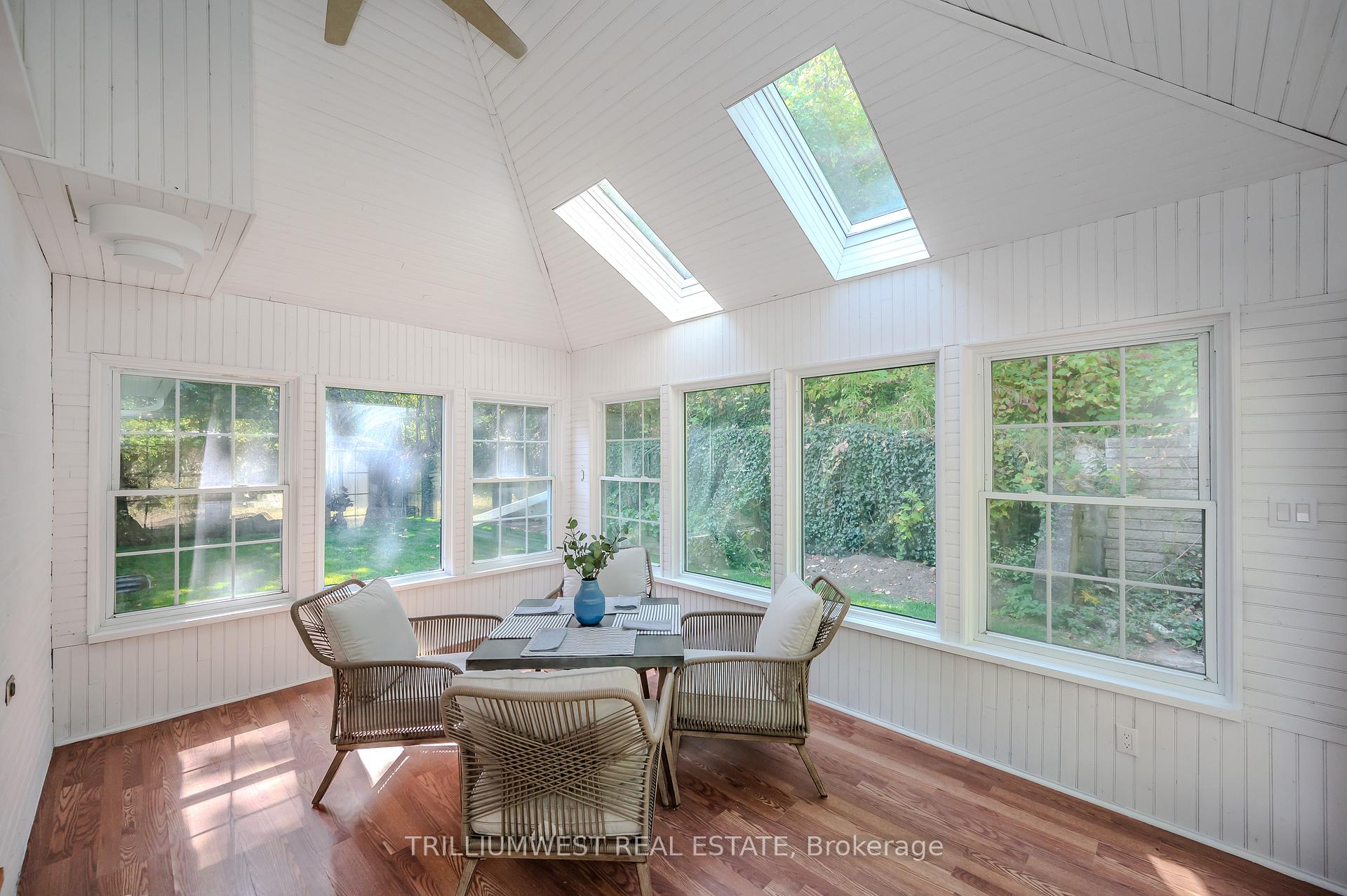 Photo 9 of 72 Valewood Place, Kitchener — HOMEH