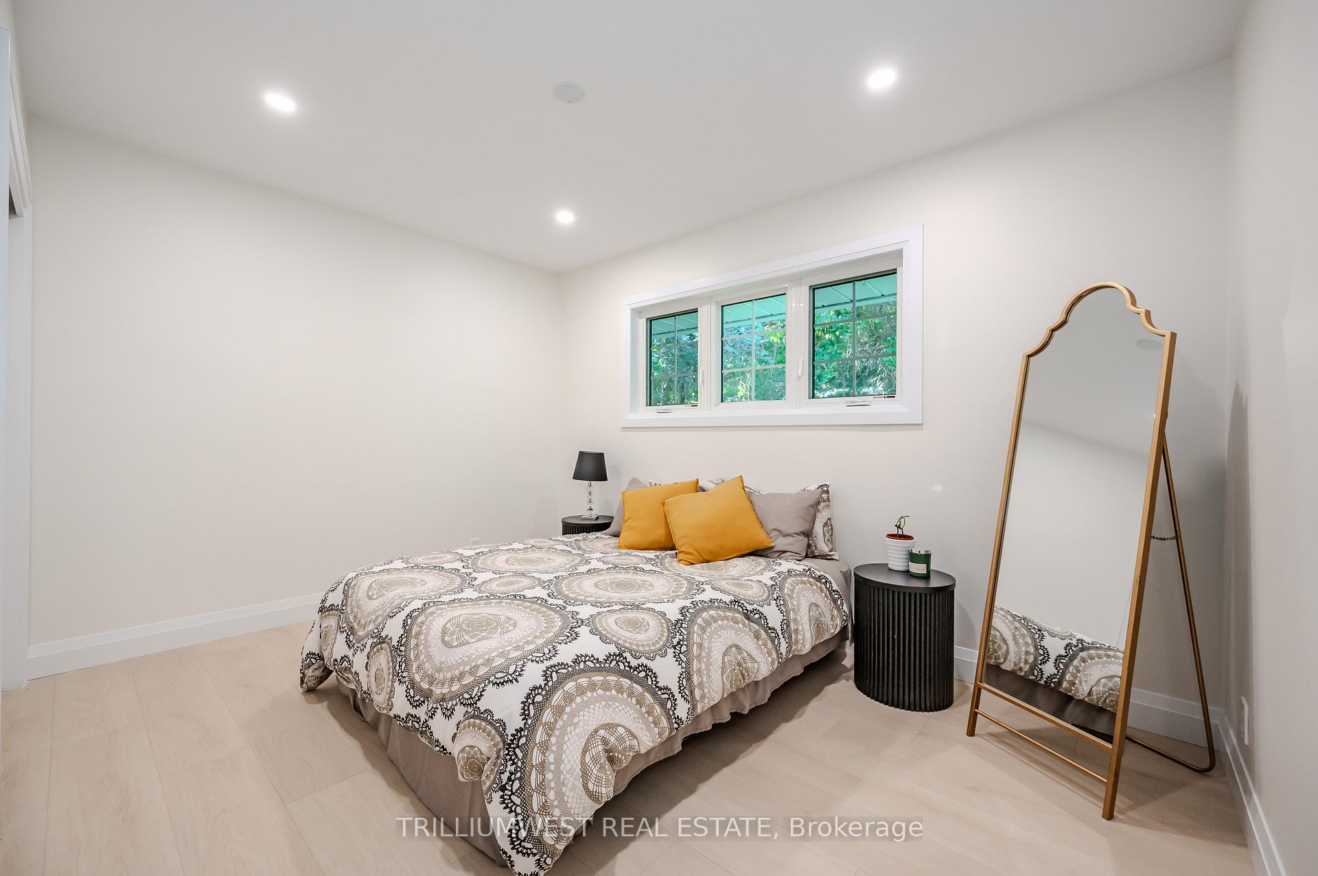Photo 11 of 72 Valewood Place, Kitchener — HOMEH