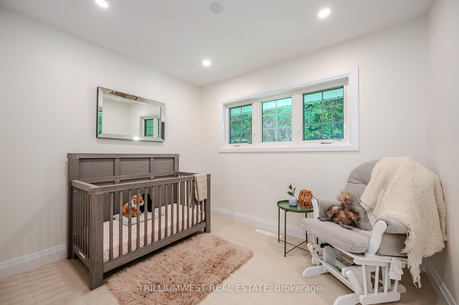 Photo 12 of 72 Valewood Place, Kitchener — HOMEH
