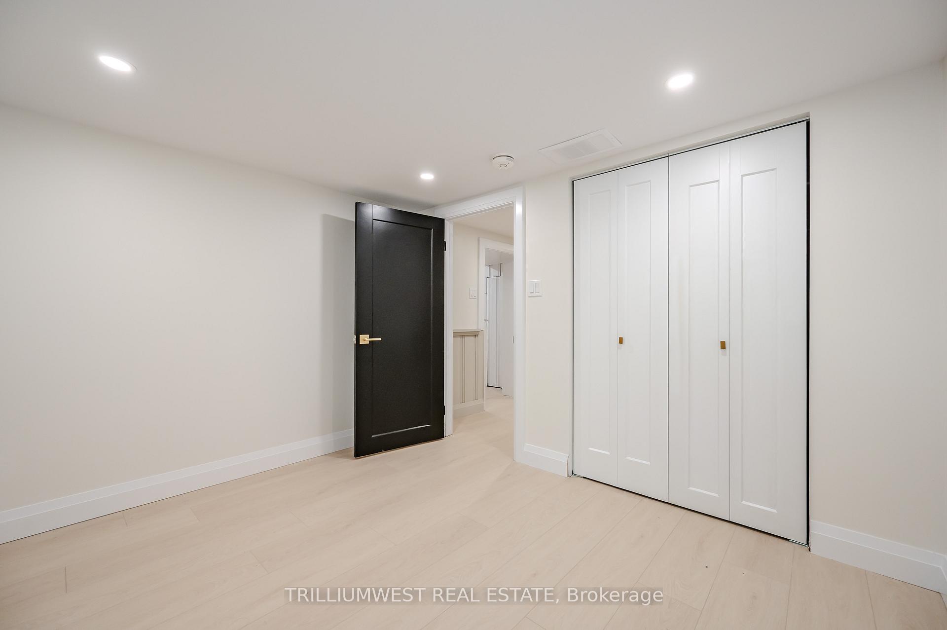 Photo 14 of 72 Valewood Place, Kitchener — HOMEH