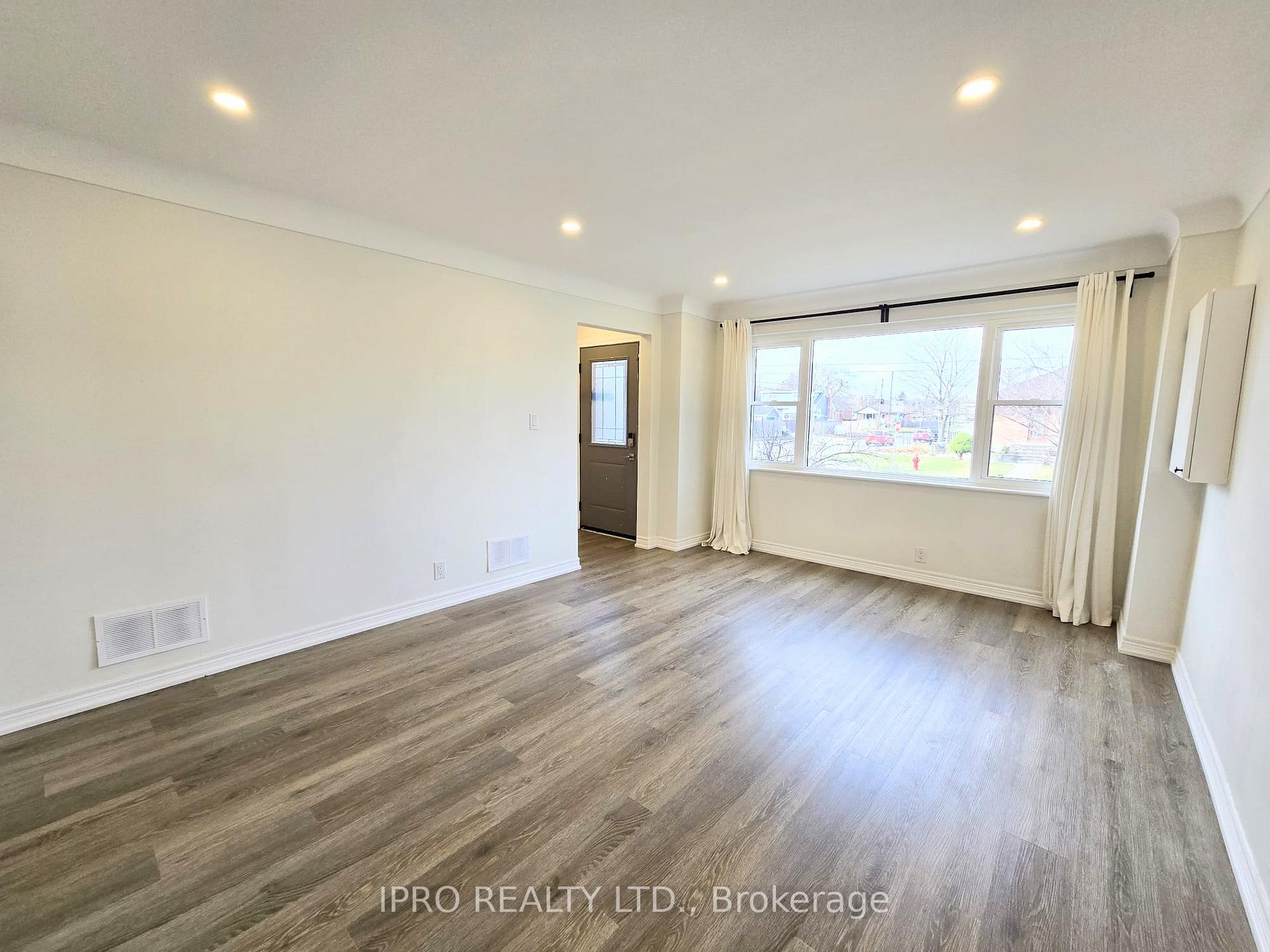 Photo 5 of Unit (Upper), 371 East 28th Street, Hamilton, Burkholme — HOMEH