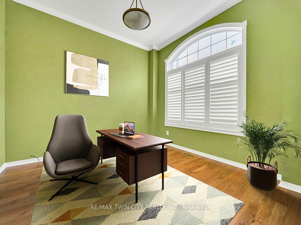 Photo 5 of 182 Doon Mills Drive, Kitchener — HOMEH