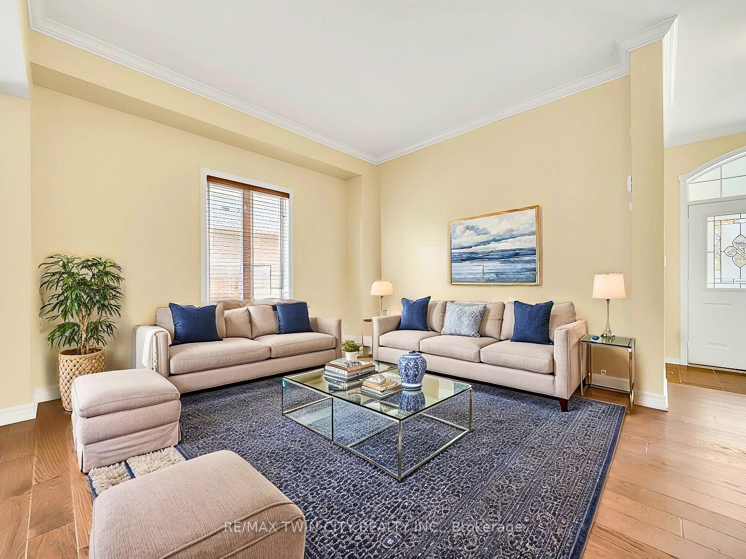 Photo 7 of 182 Doon Mills Drive, Kitchener — HOMEH