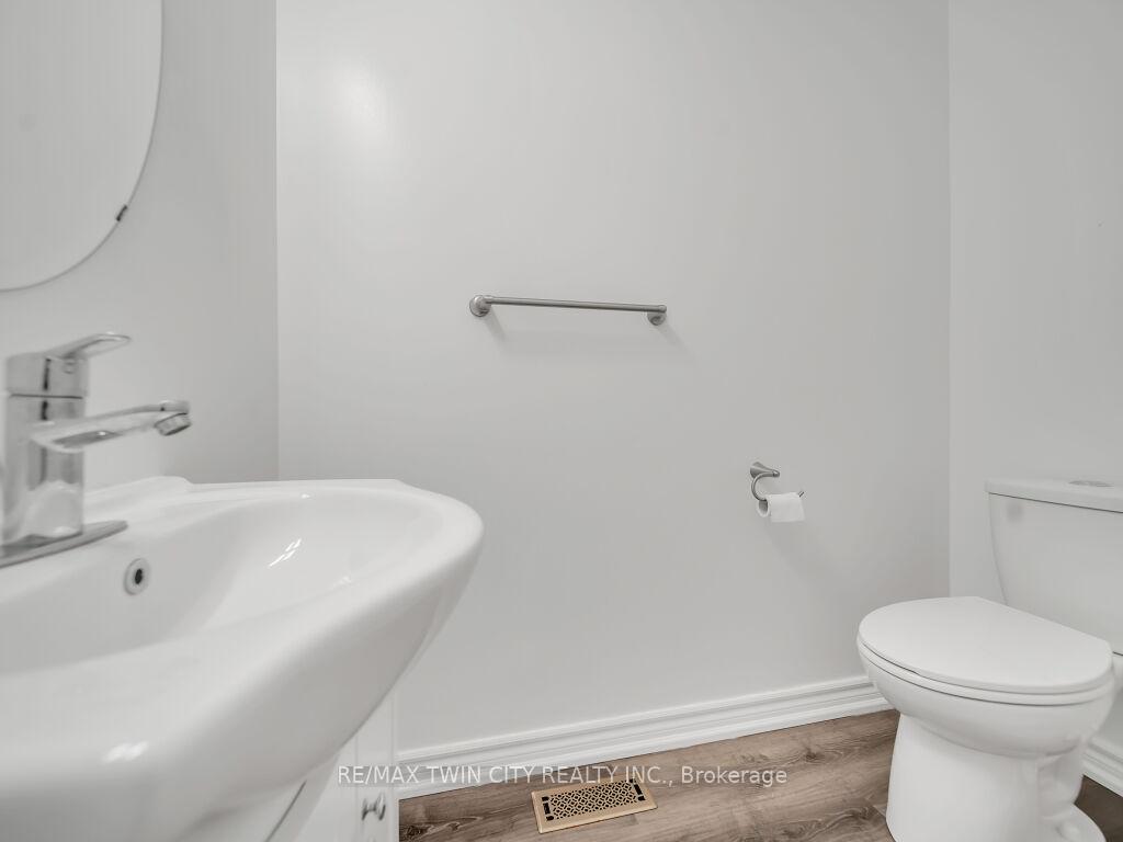 Photo 17 of 182 Doon Mills Drive, Kitchener — HOMEH