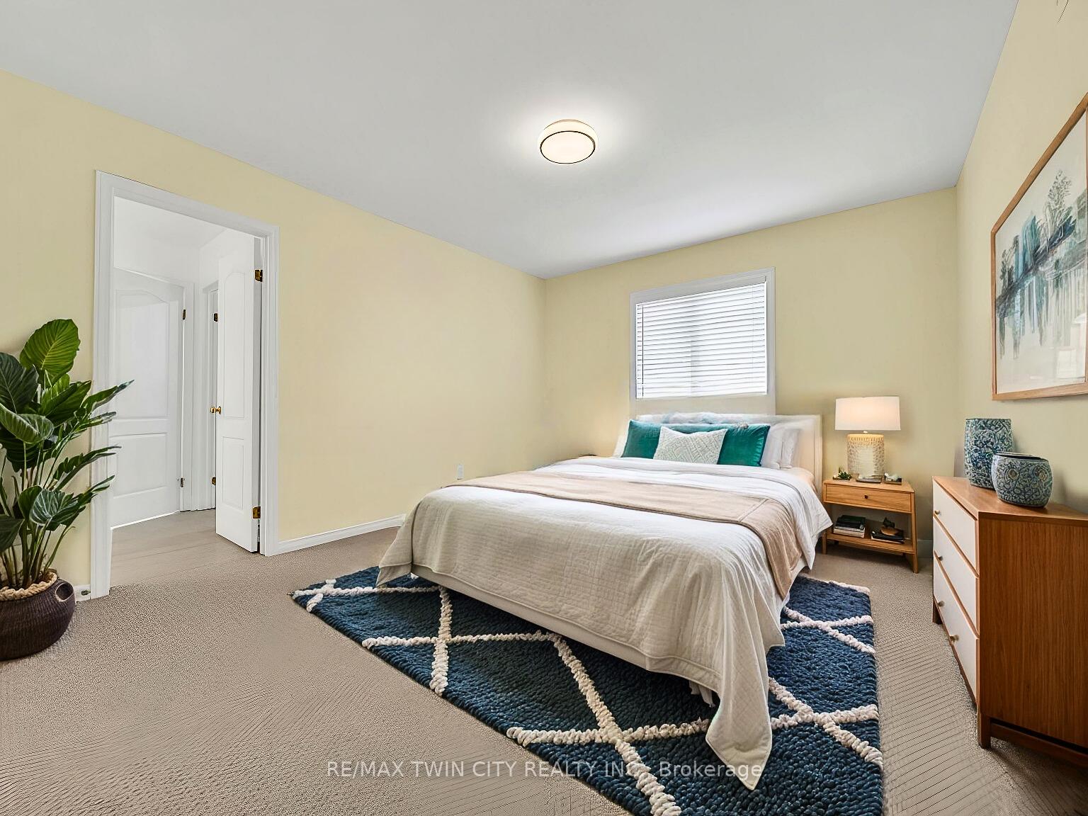Photo 22 of 182 Doon Mills Drive, Kitchener — HOMEH