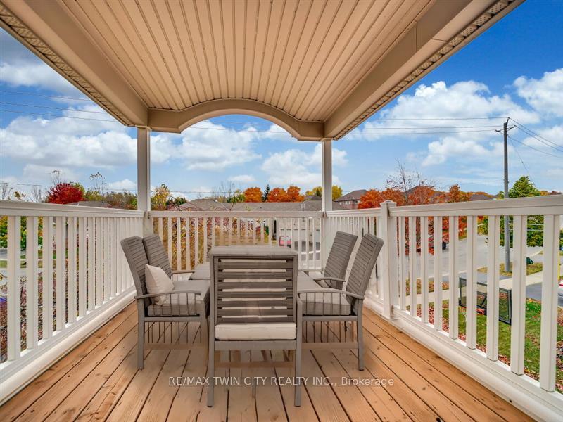 Photo 30 of 182 Doon Mills Drive, Kitchener — HOMEH