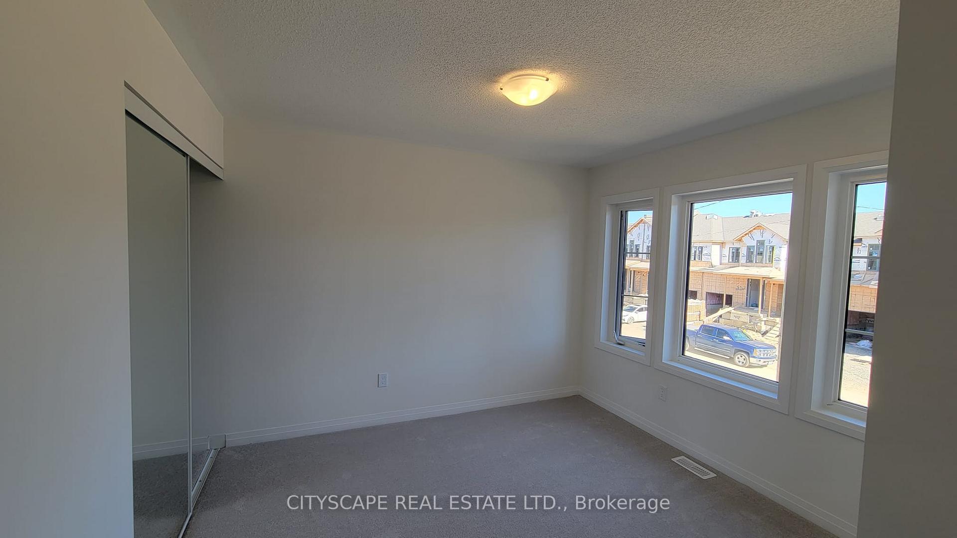 Photo 8 of 108 Freedom Crescent, Hamilton, Mount Hope — HOMEH