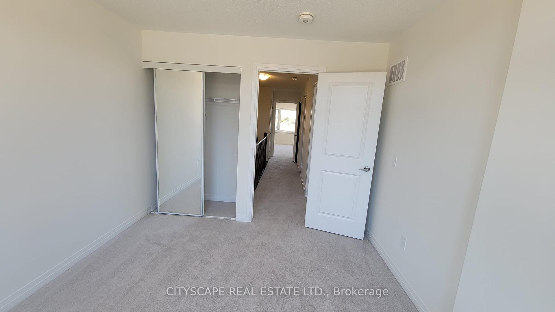 Photo 10 of 108 Freedom Crescent, Hamilton, Mount Hope — HOMEH