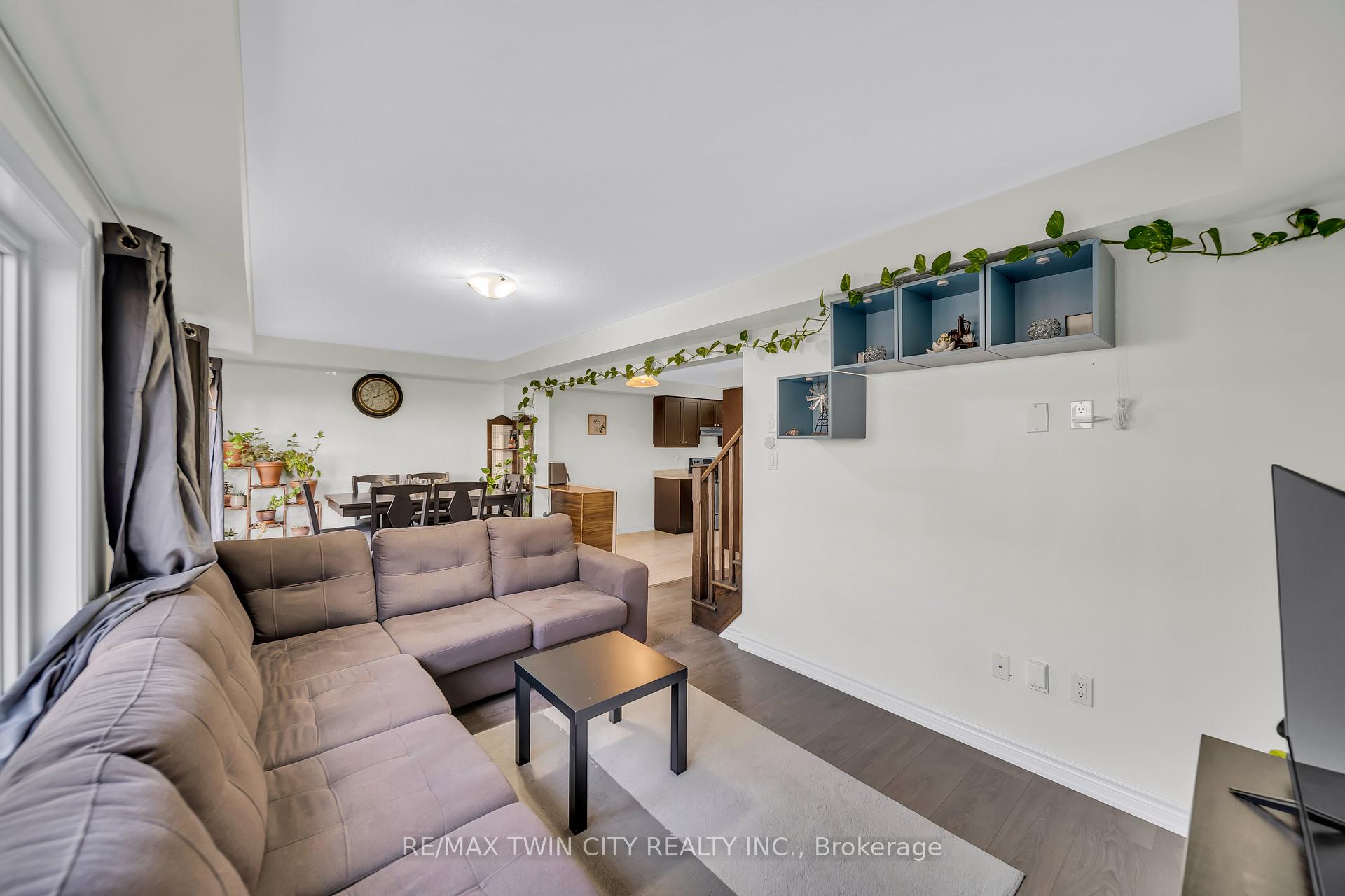 Photo 6 of 17 Stratus Street, Kitchener, Rosenburg — HOMEH