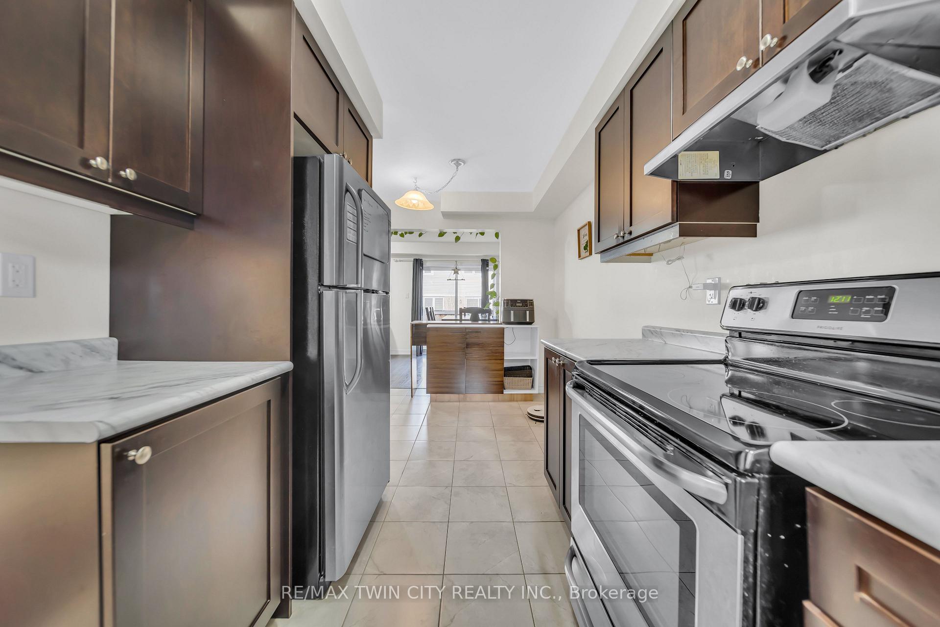 Photo 9 of 17 Stratus Street, Kitchener, Rosenburg — HOMEH