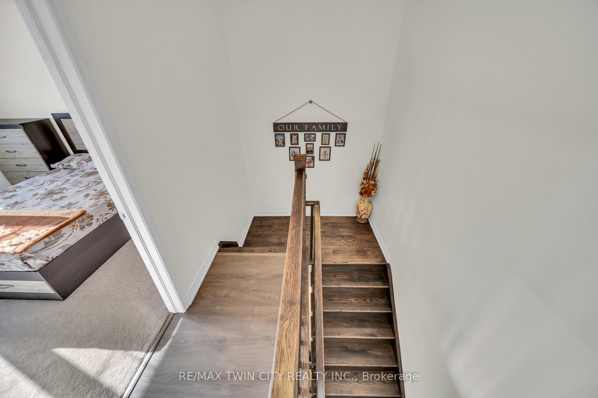 Photo 14 of 17 Stratus Street, Kitchener, Rosenburg — HOMEH