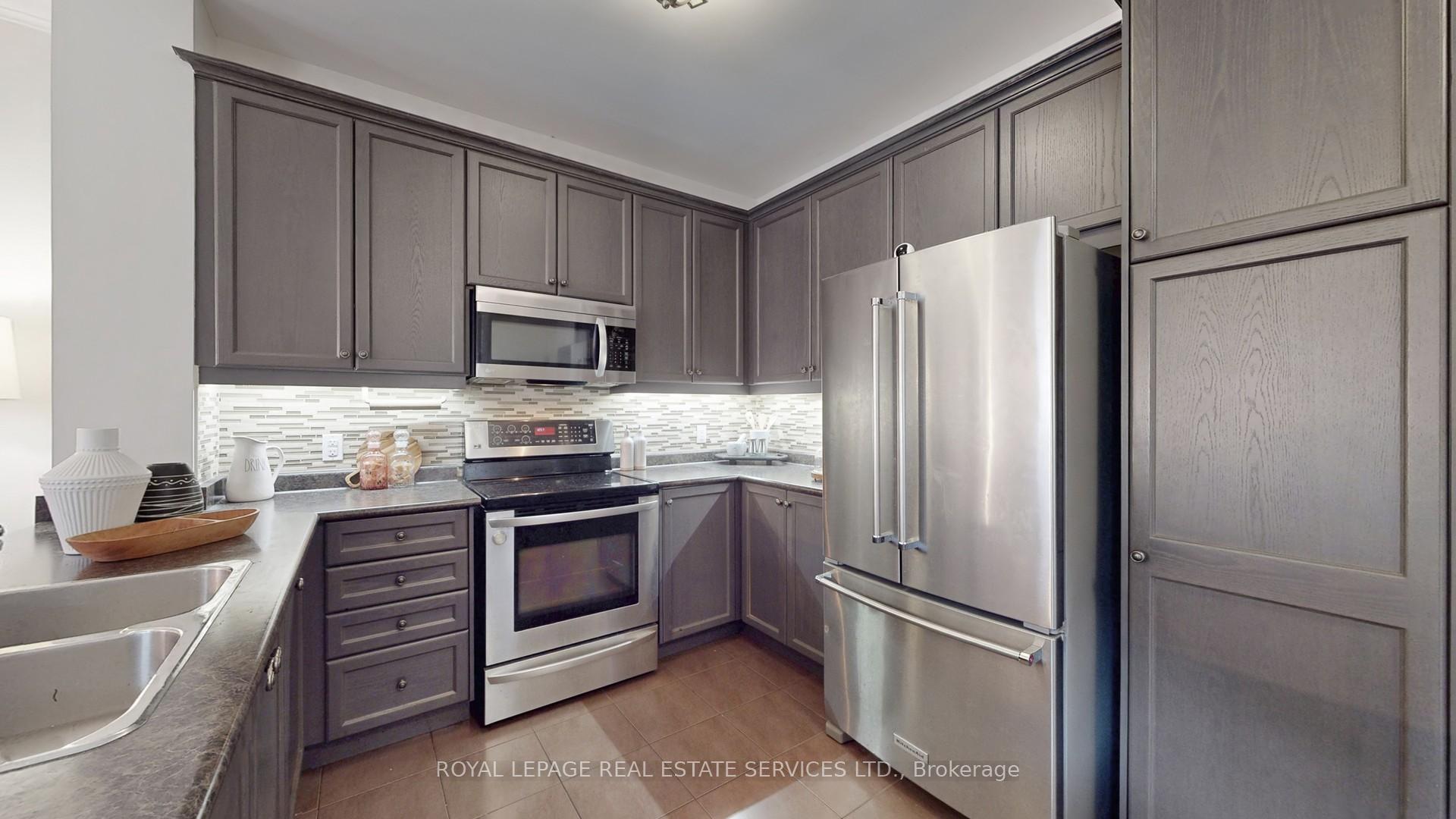 Photo 7 of 828 Miltonbrook Crescent, Milton, Willmott — HOMEH
