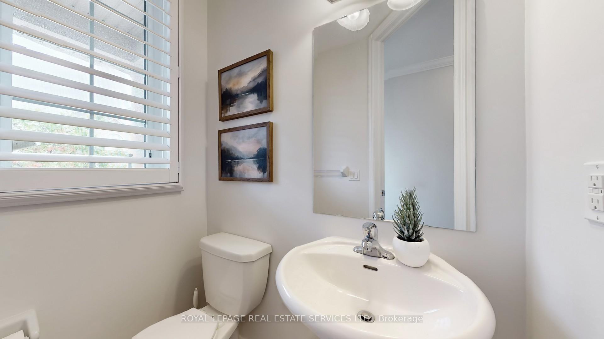 Photo 8 of 828 Miltonbrook Crescent, Milton, Willmott — HOMEH