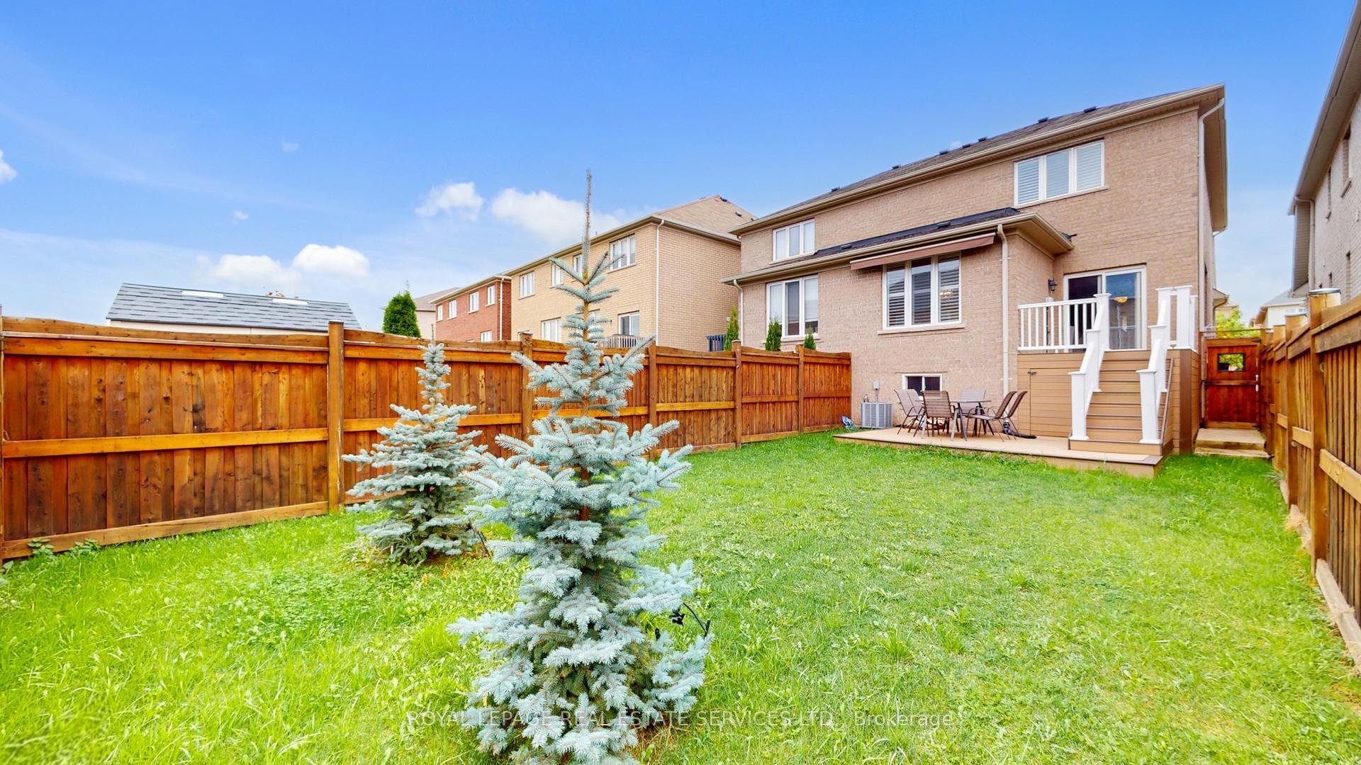 Photo 16 of 828 Miltonbrook Crescent, Milton, Willmott — HOMEH